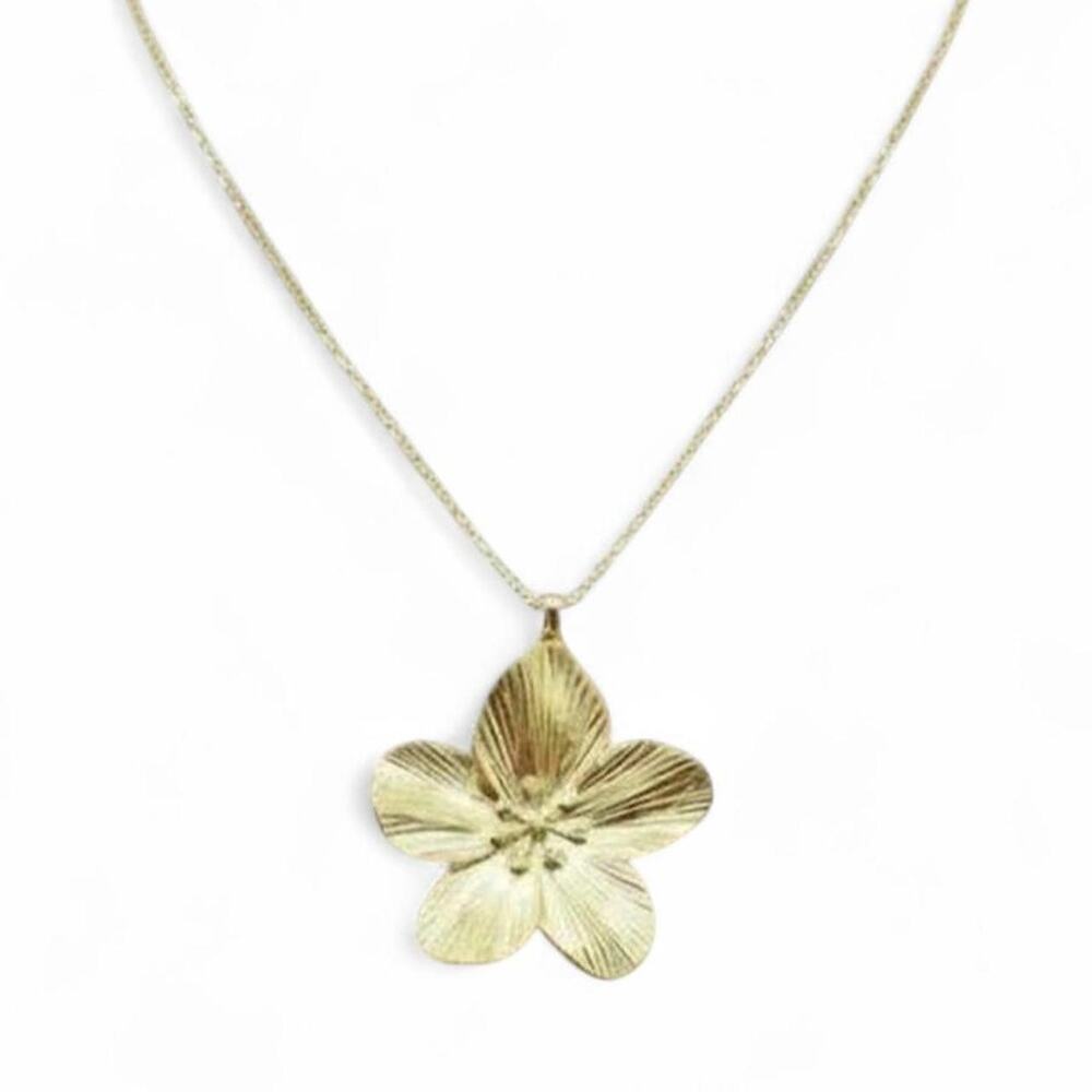 Gold flower necklace with a
